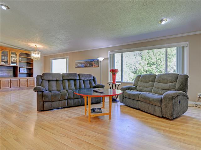  Image of 6 Bedroom Single Family Property  For Sale at 2081 Charters Rd, Sooke