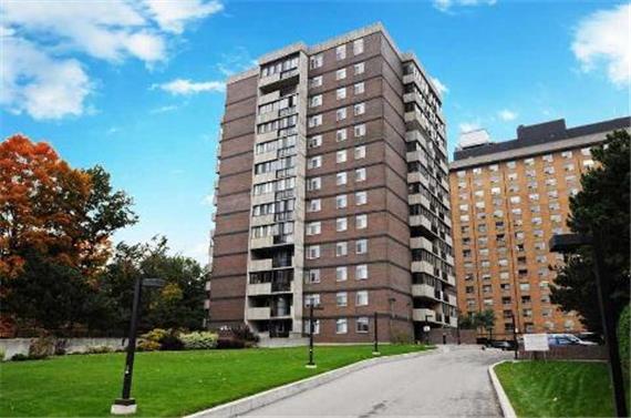 2 bedroom Condo for...