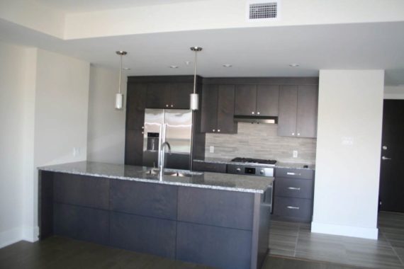 1 bedroom Condo for...